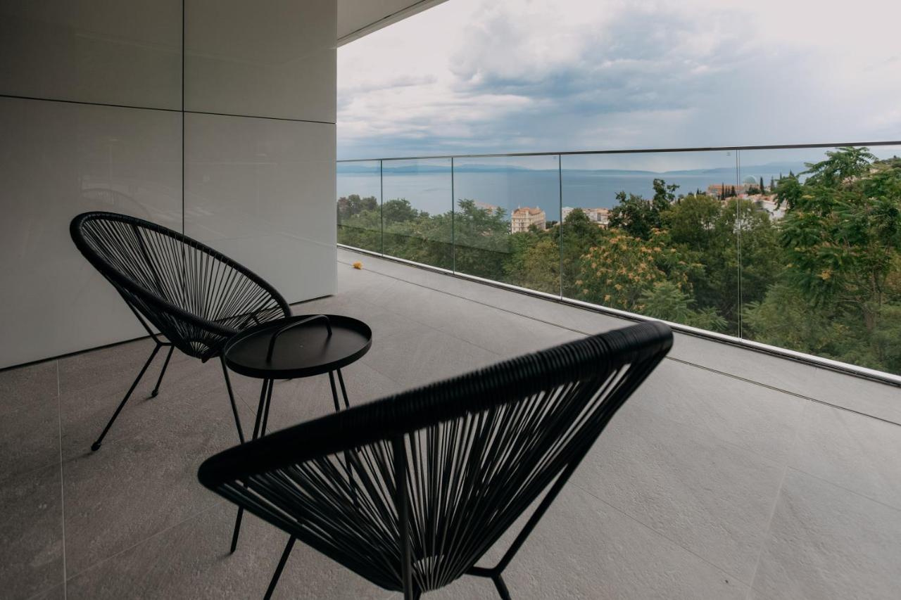 Carmen Apartment